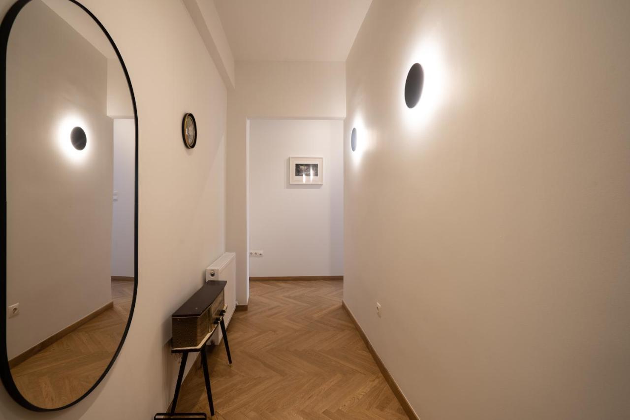 The Nest Athene